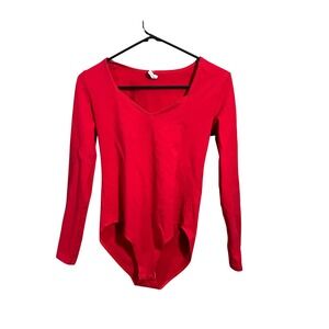 Mangopop Bodysuit Womens Medium Red Sweetheart Neck Long Sleeve Snap Crotch